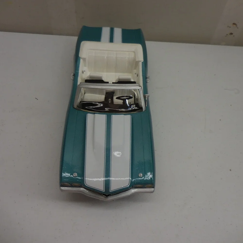 2009 IAJBBSC‎ 1970 Chevrolet Chevelle SS Decanter Misty Turquoise 54/150 Rare